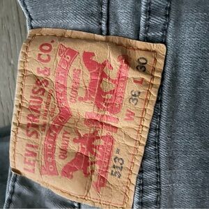 Levi’s 513 grey jeans